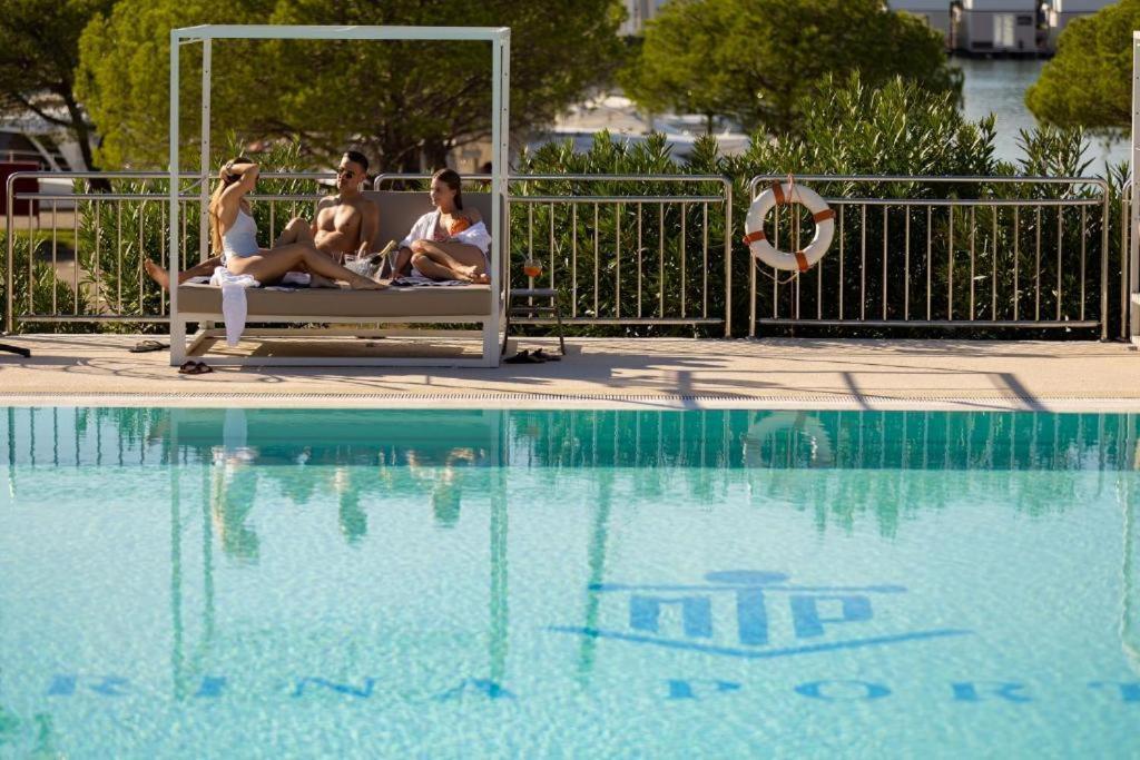 דירות בפורטורוז Floating Sea House Shark 3 מראה חיצוני תמונה